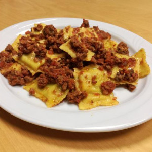 RAVIOLI AL RAGU' 300 GR